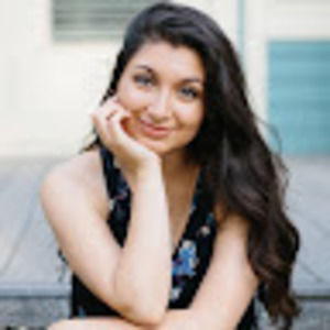 Meet your Posher, Daniela